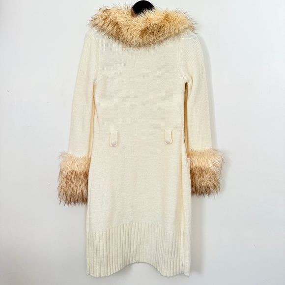 Y2K Vibes Boston Proper Cream Hooded Sweater with Faux Fur Trim - Picture 3 of 7